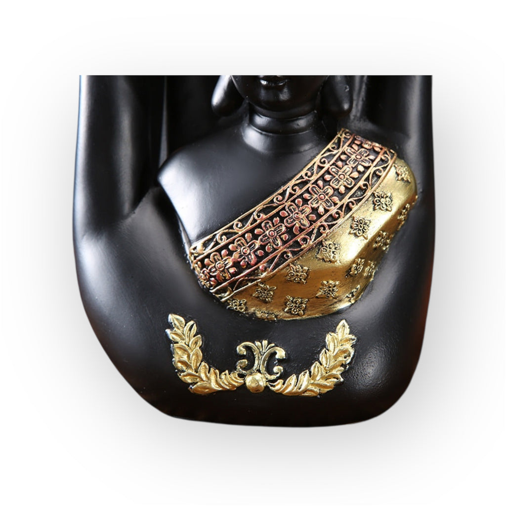 Thai Buddha in Palm Statue