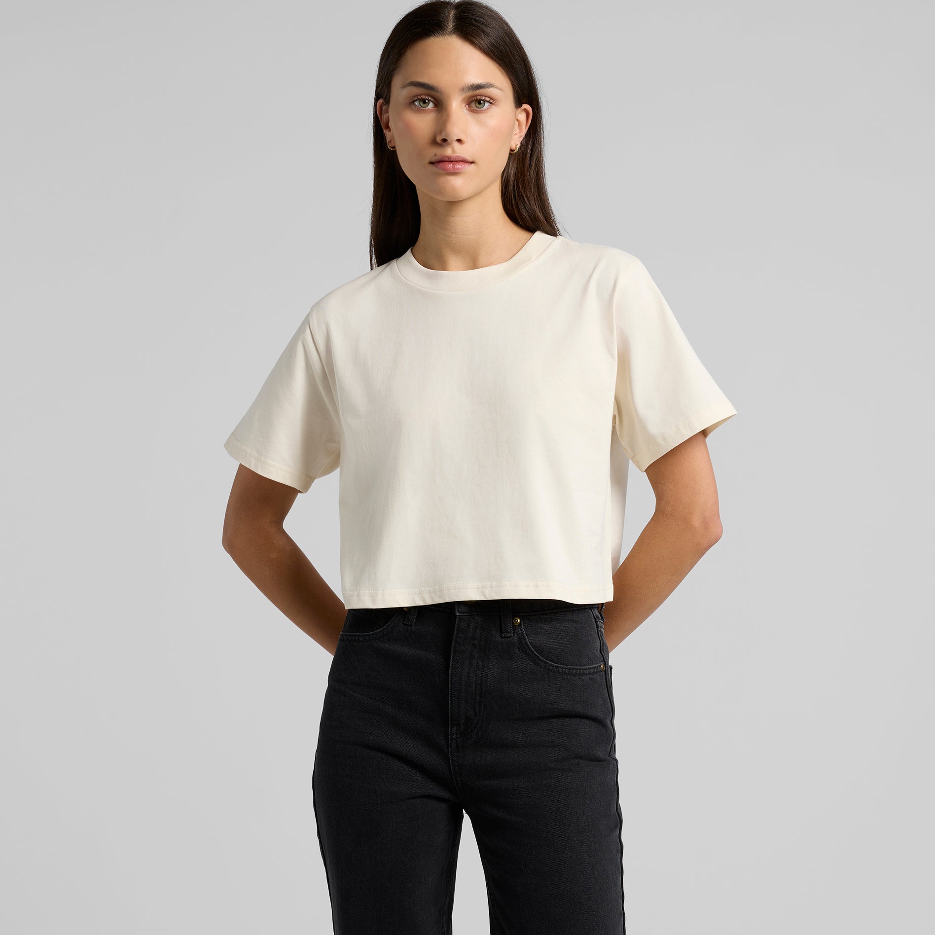 ASUREI Women Classic Crop Tee
