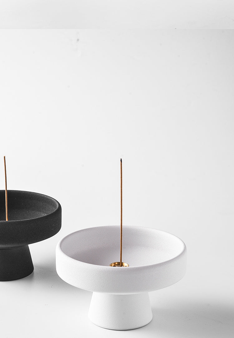 Zen Pedestal Ceramic Incense Diffuser | 2 Colours